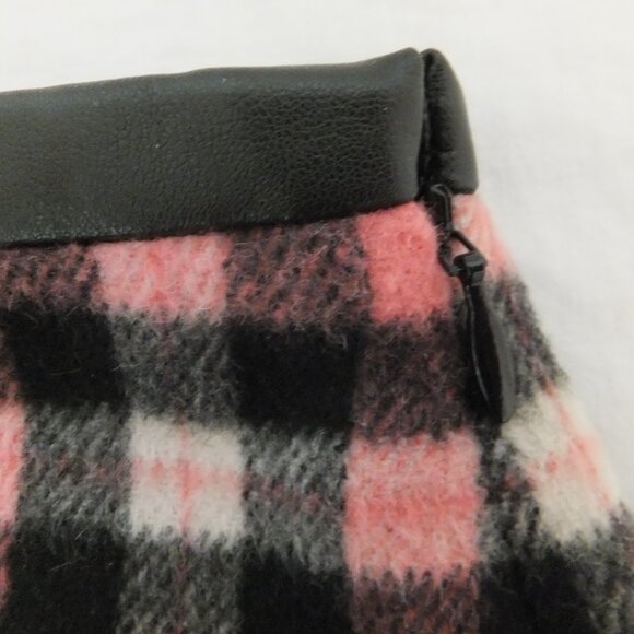 Talbots Skirt Womens 16 Pink Black Plaid Wool Blend Faux Leather Trim Lined Zip - Picture 6 of 6